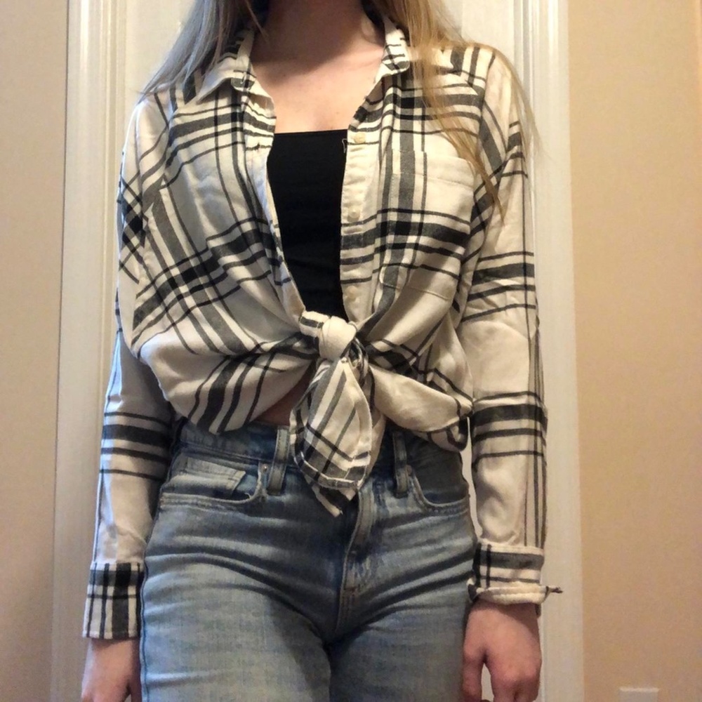 Black and White Flannel - Size S from American Eagle Outfitters